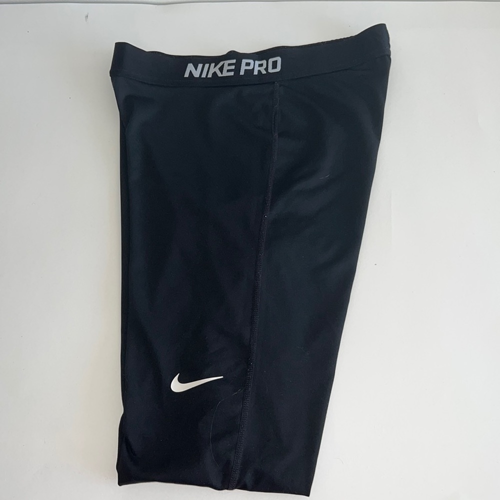 Nike Cropped Leggings